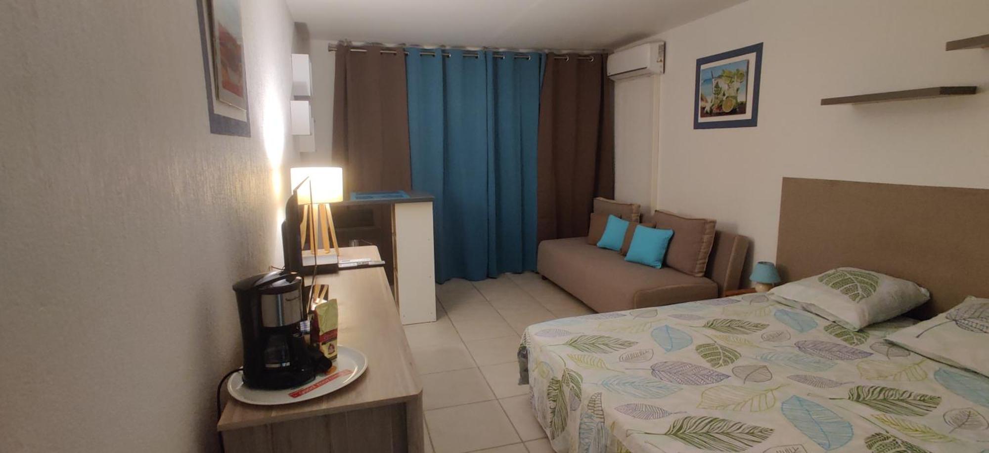 Parfum Des Iles - Vue Mer, Plage A 30M Et Piscine En Option Le Gosier  Exterior photo